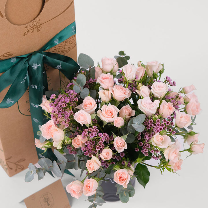 Sweet Sara Spray Rose Flowers DIY Box