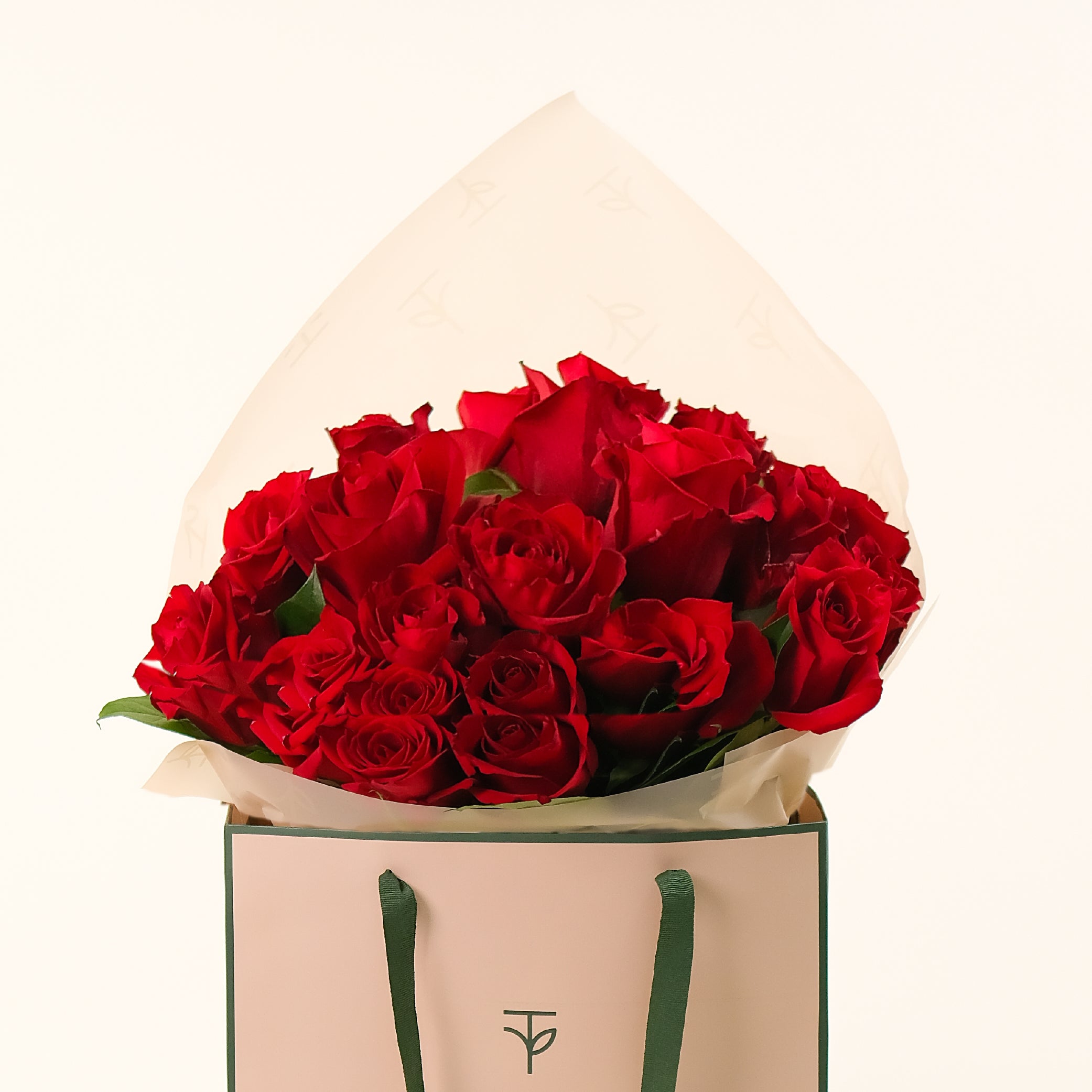 red roses big bouquet for Valentine’s Day delivery in Dubai
